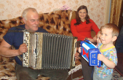 Мы с дедулей гармонисты