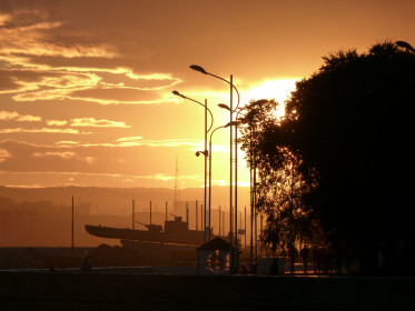 Закат на набережной Благовещенска