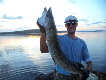 Эта щука была поймана на спиннинг на Талакане.