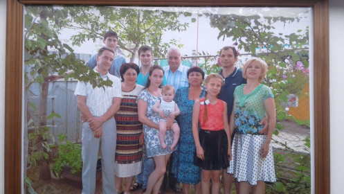 Семья Матерных