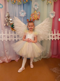 У каждого есть за плечами свой анге