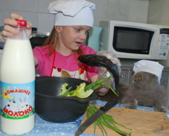 Мурка, а уху точно варят на молоке?