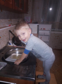 Мамин помошник.