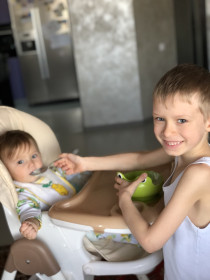 Старший брат