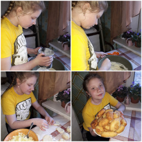 Альбина печёт пирожки