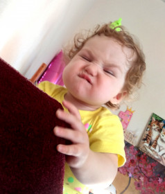 Отвратительный диван