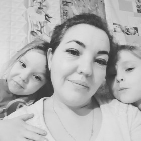 Счастливая мама пятерых детей