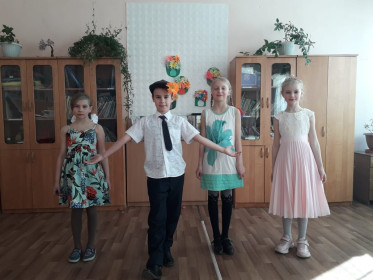 Наши юные таланты: коллектив 3 класса МОУ Сычёвской СОШ.