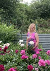 Пионы мне к лицу, с. Садовое