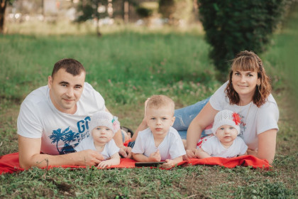 Лето — семья, любовь и солнце!