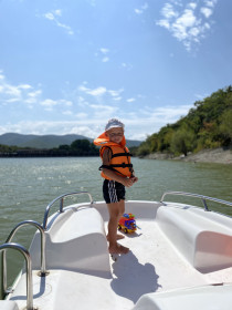 Сынок Платон на кипарисовом озере