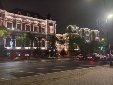 БГПУ и высотки на набережной