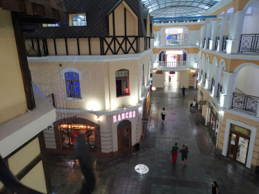 «Острова»: город в городе