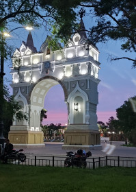 Удивительный закат на набережной