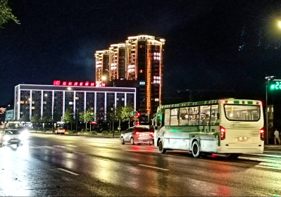 Площадь после дождя