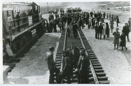 Укладка рельсов