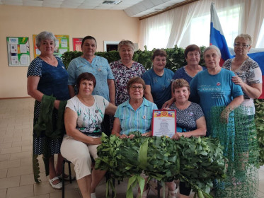 Волонтёрская группа  «Узелки для Победы»