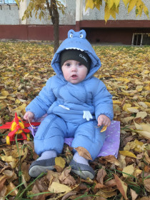 Малыш на прогулке