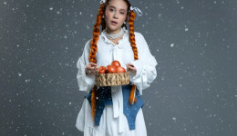 Солистка группы «Фабрика» из Белогорска попробовала себя ведущей на МУЗ-ТВ