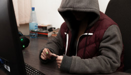 Амурчан предостерегли от передачи мошенникам доступа к своим мессенджерам за деньги