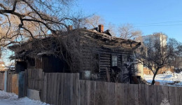 В Благовещенске семья с десятью детьми осталась без жилья из-за пожара