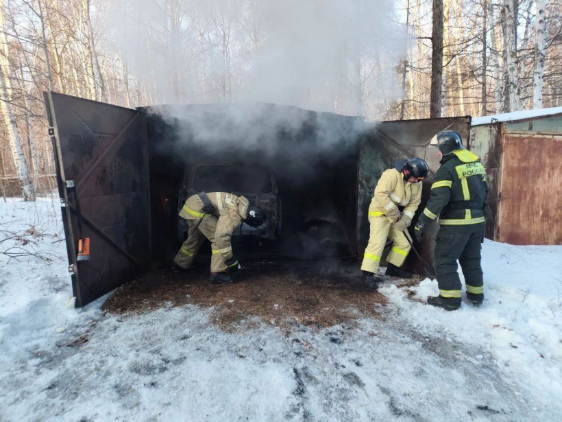 пожар, гараж