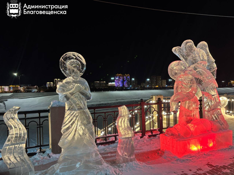 крещение, амурозавр, купель, прорубь, ледовые скульптуры