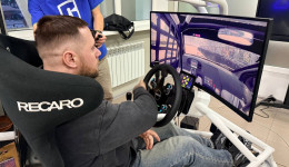 Амурские гонщики готовятся к ралли на «ЗимФестАмур» на симуляторе для тренировок и исследований