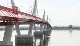 Житель Китая месяц добирался до Хэйхэ, пошел пешком по мосту в Приамурье и попался пограничникам