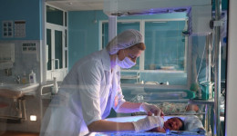 Врачи Амурского областного перинатального центра за год помогли появиться на свет 3 236 малышам