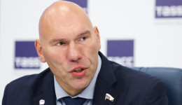 «Мог бы проплыть в Амуре»: чемпион мира, депутат Николай Валуев рассказал об ожиданиях от «ЗимФеста»