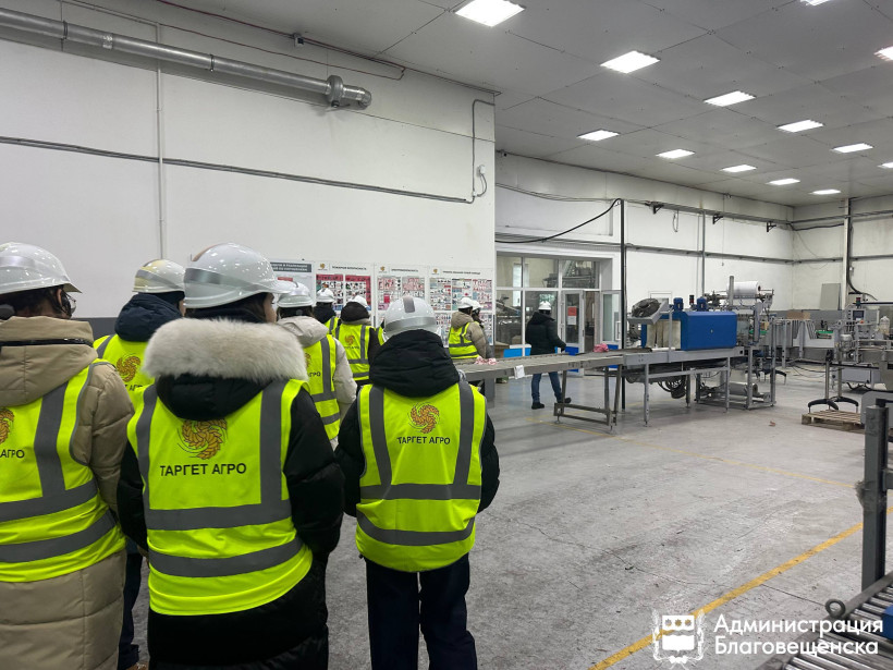 Профориентационная экскурсия школьников Благовещенска на «АНК Соя»