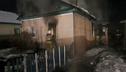 Не успели спасти: амурские пожарные опубликовали видео с места гибели 13-летней девочки в Белогорске