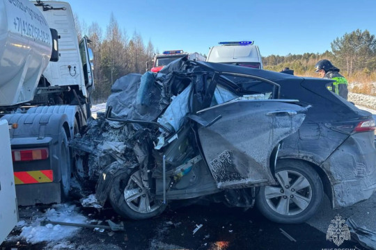 дтп столкновение бензовоза и легковушки на федеральной трассе амур в шимановском округе