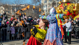 На Масленицу благовещенцы развлекутся метанием лаптей, подъемом пудовых гирь и стрельбой из лука