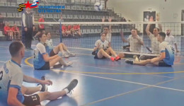 Команда ветеранов СВО выиграла первый турнир Благовещенска по волейболу сидя