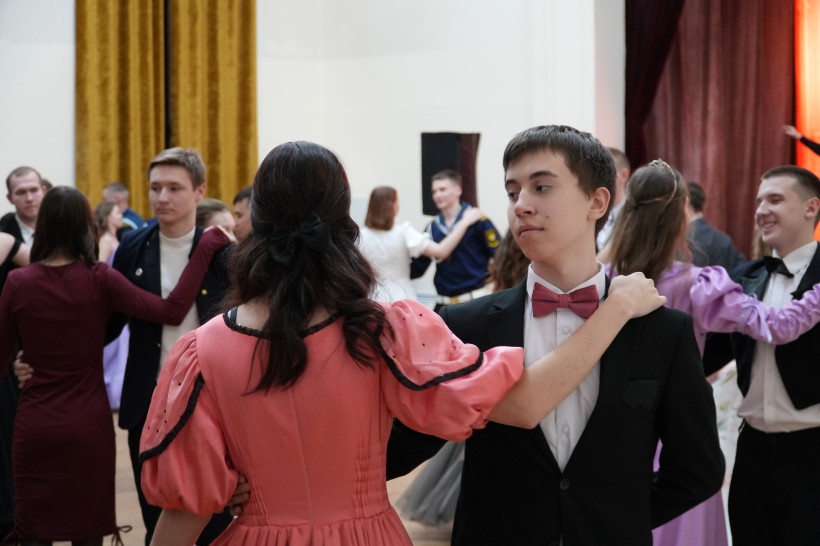 святочный бал агма