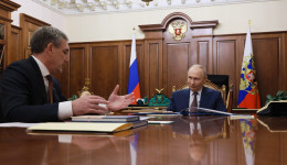 Газификация, рекорды АПК и путепровод в Благовещенске: Василий Орлов встретился с Президентом России