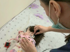 слух сурдологи