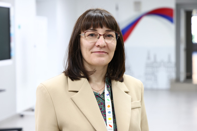 директор амурского колледжа сервиса и торговли олеся истомина