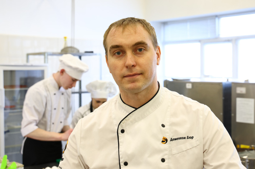 шеф-повар «Иволги» Егор Деменков