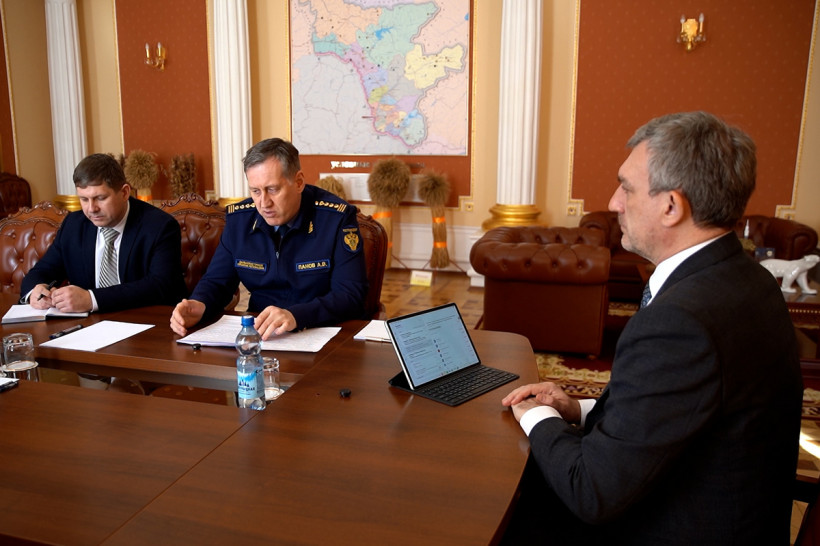 Александр Панов