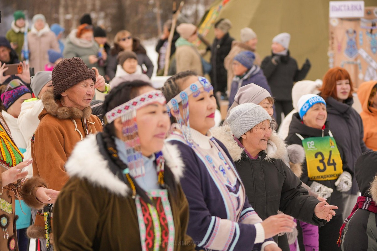 Как традиции и современность переплелись на Дне оленевода: праздник амурских эвенков в объективе Ильи Тяна