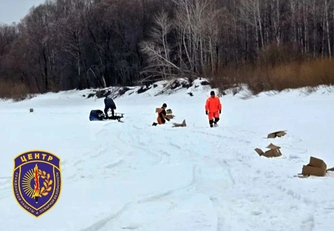 Подрыв льда половодье паводок взрыв