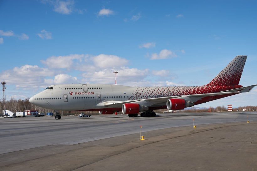 самолет авиакомпания россия аэропорт благовещенск международный терминал
