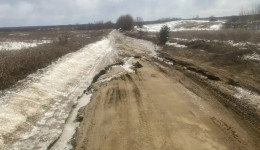 Дороги в Тындинском округе покрылись льдом, а в Свободненском районе оказались размыты водой