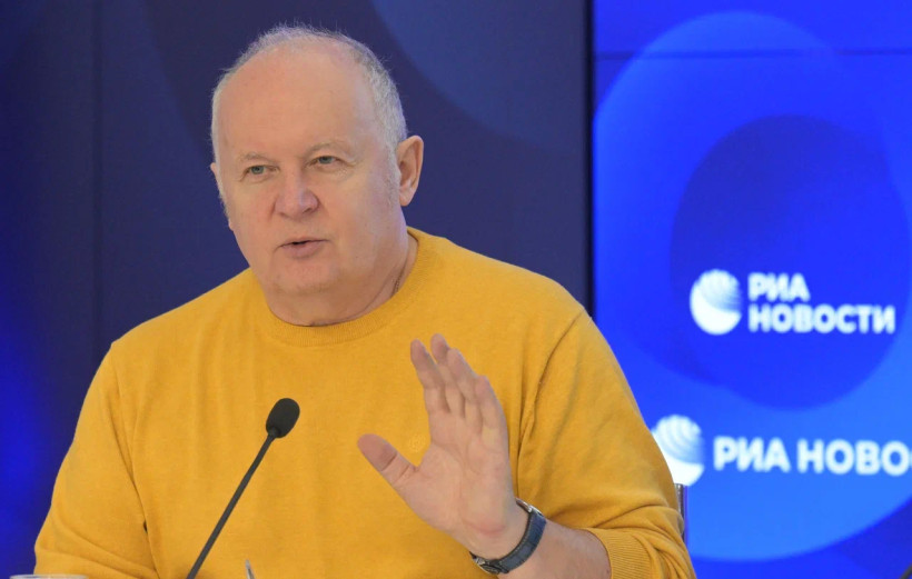 председатель оргкомитета литературной премии заместитель полпреда президента в ДФО Григорий Куранов