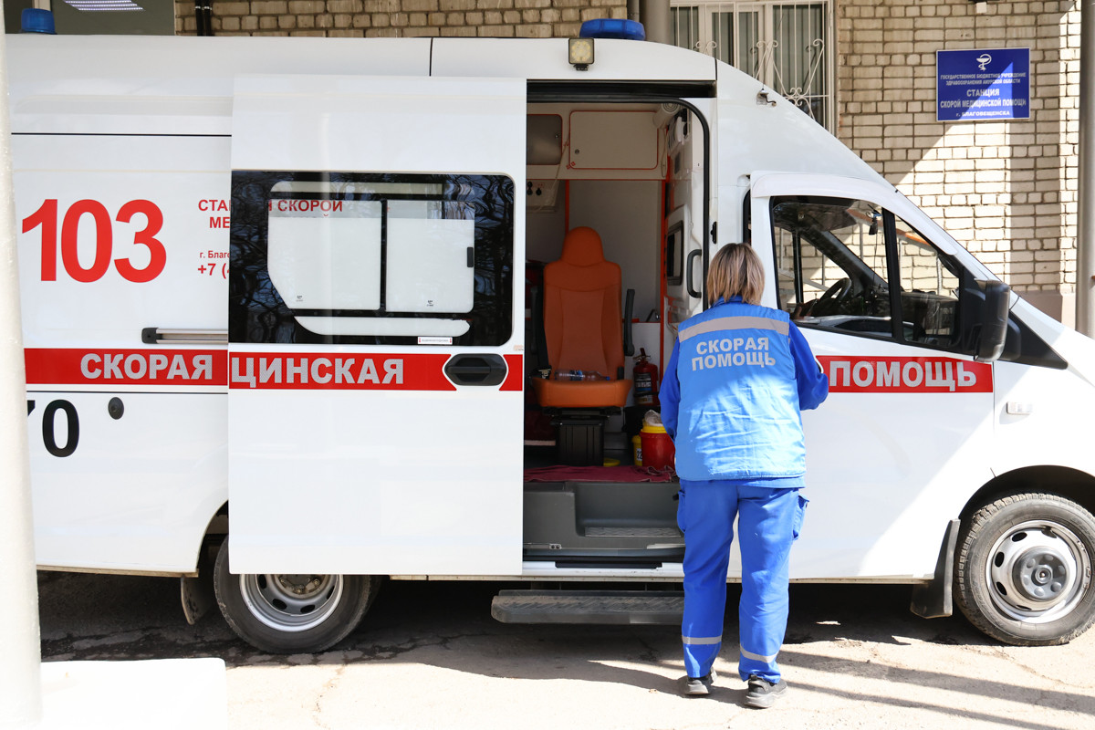«Скорая — это наша жизнь»: как работают и не выгорают сотрудники станции скорой помощи Благовещенска