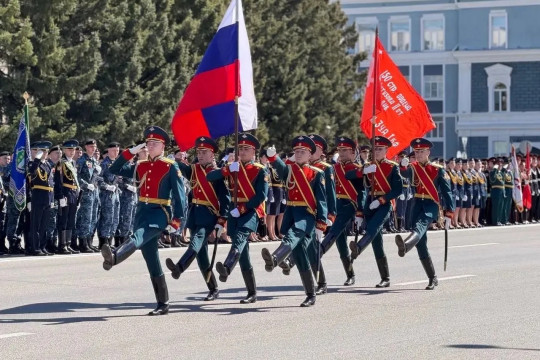 торжественное прохождение войск Благовещенского гарнизона день победы девятое мая