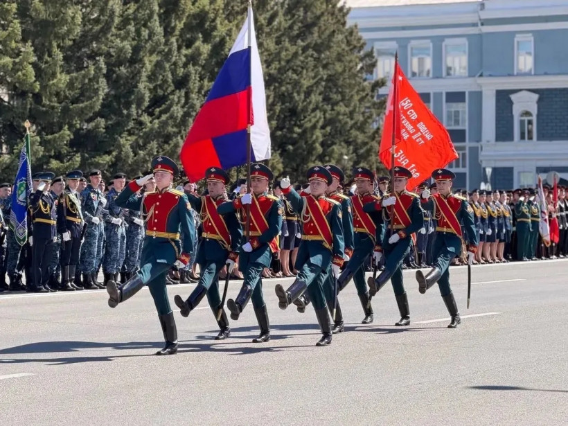 торжественное прохождение войск Благовещенского гарнизона день победы девятое мая
